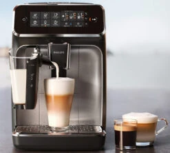 PHILIPS Series 3200 LatteGo EP3246/70 Garantie 3 Ans -Café De Qualité 3 machine a cafe philips lattego 3246 70