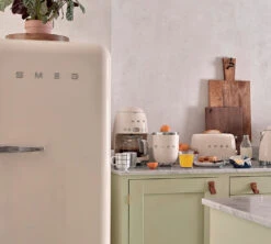 Set Petit-Déjeuner (Toaster - Cafetière Filtre - Presse Agrumes - Bouilloire) Crème - SMEG 14 Set Petit-Déjeuner (Toaster - Cafetière Filtre - Presse Agrumes - Bouilloire) Crème - SMEG -Café De Qualité c 1