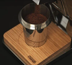 Moulin à Café EUREKA ORO Mignon Single Dose Blanc Et Bois De Chêne Avec Blow Up 5 Moulin à Café EUREKA ORO Mignon Single Dose Blanc Et Bois De Chêne Avec Blow Up -Café De Qualité eureka single dose details3