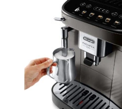 DELONGHI Magnifica EVO FEB 2942.TB Garantie 5 Ans -Café De Qualité expresso broyeur feb2942tb magnifica evo ambiance