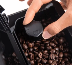 GAGGIA Magenta Milk -Café De Qualité expresso broyeur magenta milk face