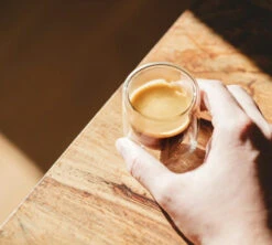 1 Kg Café En Grain Espresso - Caffè Vergnano -Café De Qualité lifestyle espresso 3