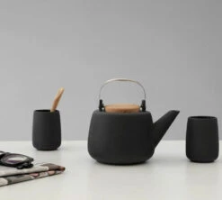 2 Tasses Double Paroi Nicola 150 Ml Noires - VIVA SCANDINAVIA -Café De Qualité lifestyle nicola large 2