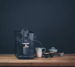 NIVONA CafeRomatica 790 Noir Chrome -Café De Qualité machine a cafe nivona cafe romatica 790 ambiance