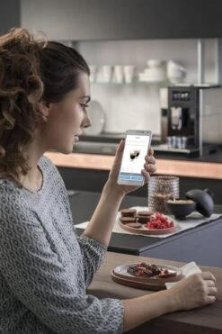 Delonghi Maestosa EPAM 960.75.GLM Pack Zen Garantie 5 ANS -Café De Qualité mano wirless donna 02