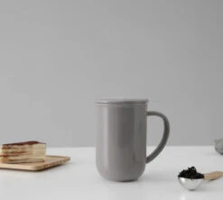 Mug Minima Wool Grey 50 Cl Avec Infuseur Inox - VIVA SCANDINAVIA -Café De Qualité minima grey lifestyle
