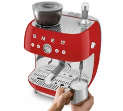 Machine Expresso SMEG EGF03RDEU Rouge Années 50 Avec Moulin Intégré -Café De Qualité smeg egf03 rouge 3