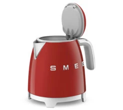 Mini Bouilloire SMEG Rouge - KLF05RDEU 0,8 L + Offre Cadeau -Café De Qualité smeg minib rouge5